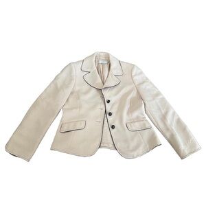 ⭐️TAHARI - TAN AND BLACK BLAZER⭐️